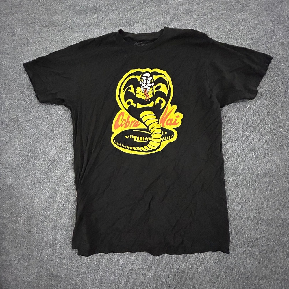 Cobra Kai T-Shirt Mens Size L Black Graphic Karate Kid Short Sleeve Tee